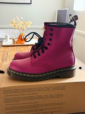 Dr. Martens Berry Lace-Up Combat Boots size 5 NWB